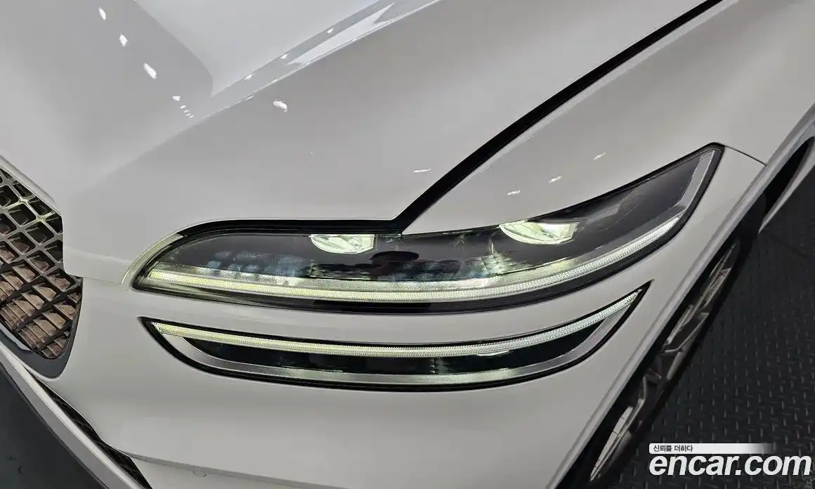Genesis GV70 2023 2.5 гидро в Москве № 1343305, фото 8