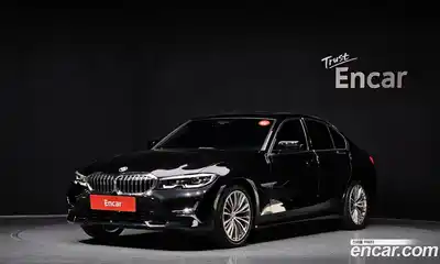 BMW 3-Series, 2022