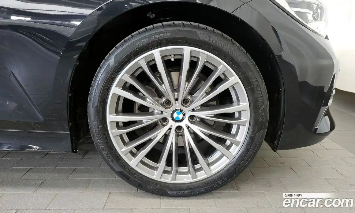 BMW 3-Series 2022 2.0 гидро, фото 7