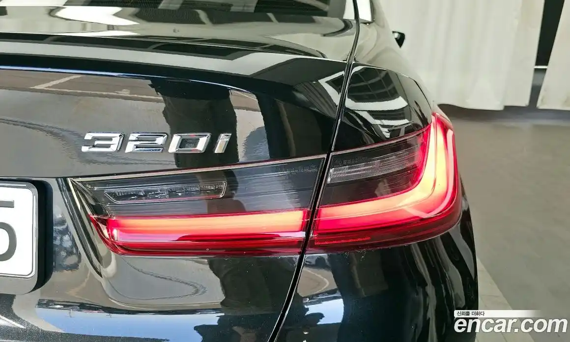 BMW 3-Series 2022 2.0 гидро, фото 9