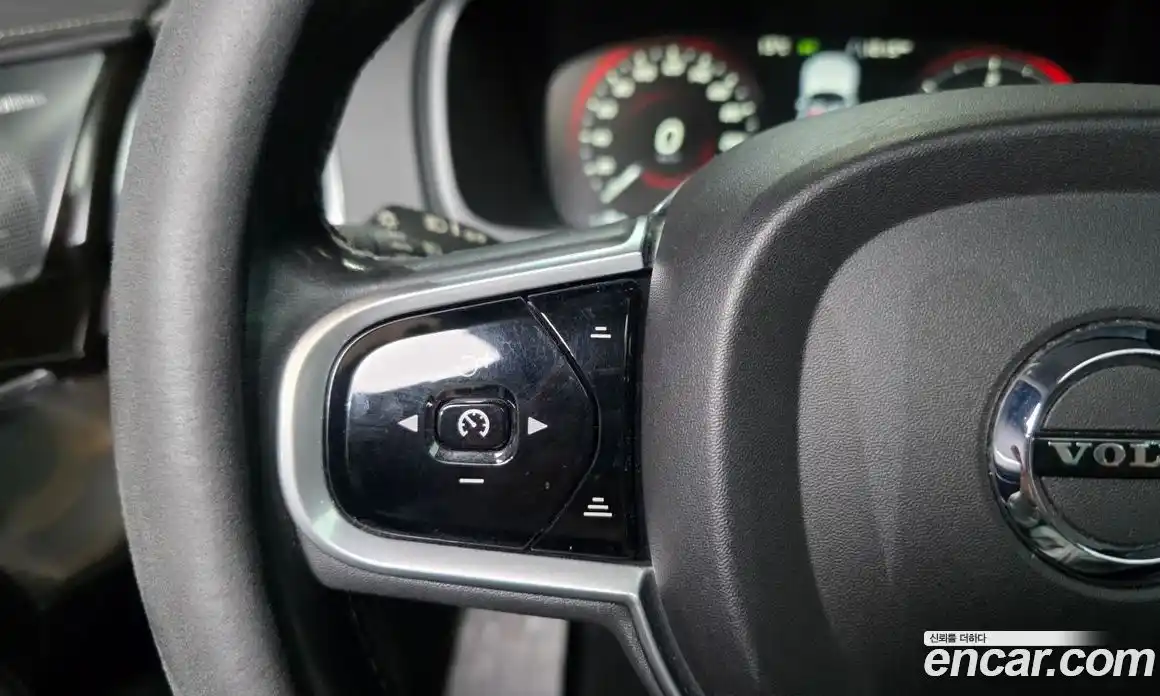 Volvo XC90 2016 2.0 гидро в Москве № 1348867, фото 32