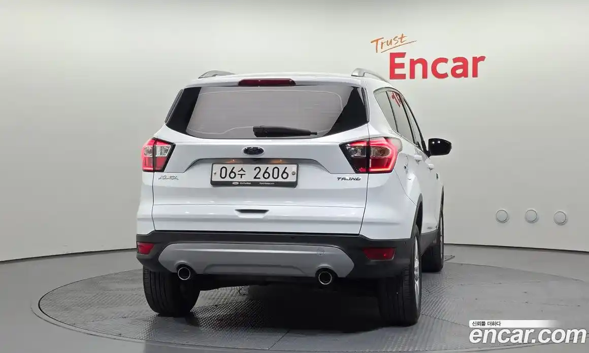 Ford Kuga 2017 2.0 гидро в Москве № 1350987, фото 4