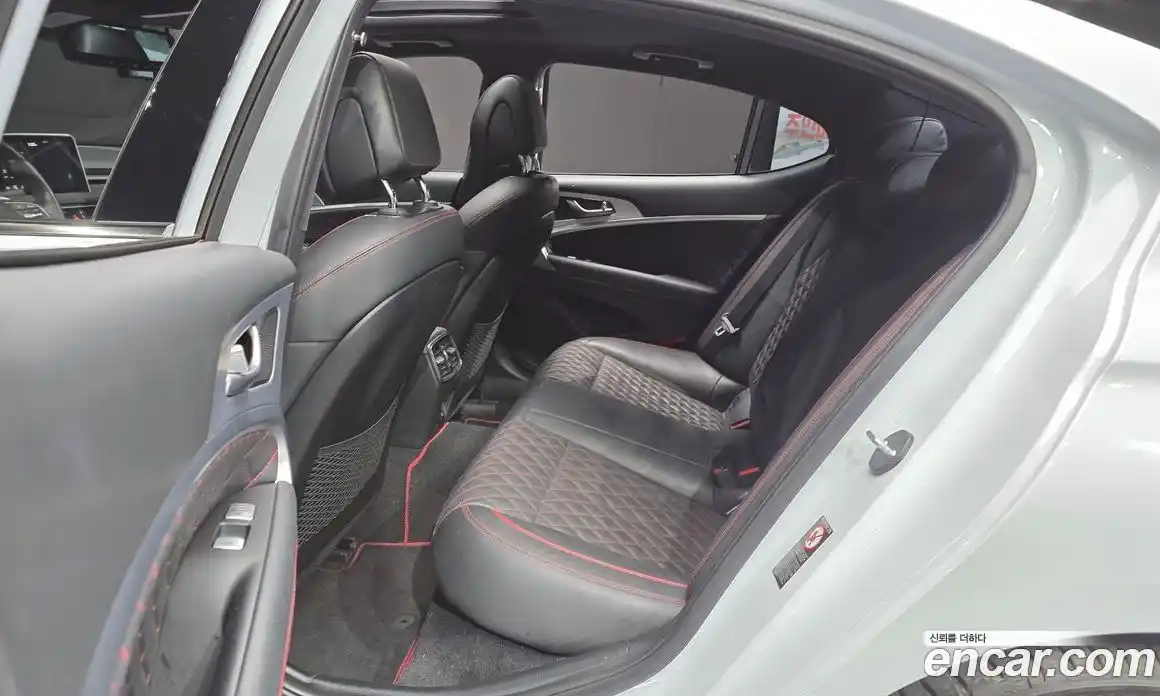 Genesis G70 2018 2.0 гидро в Москве № 1399808, фото 17