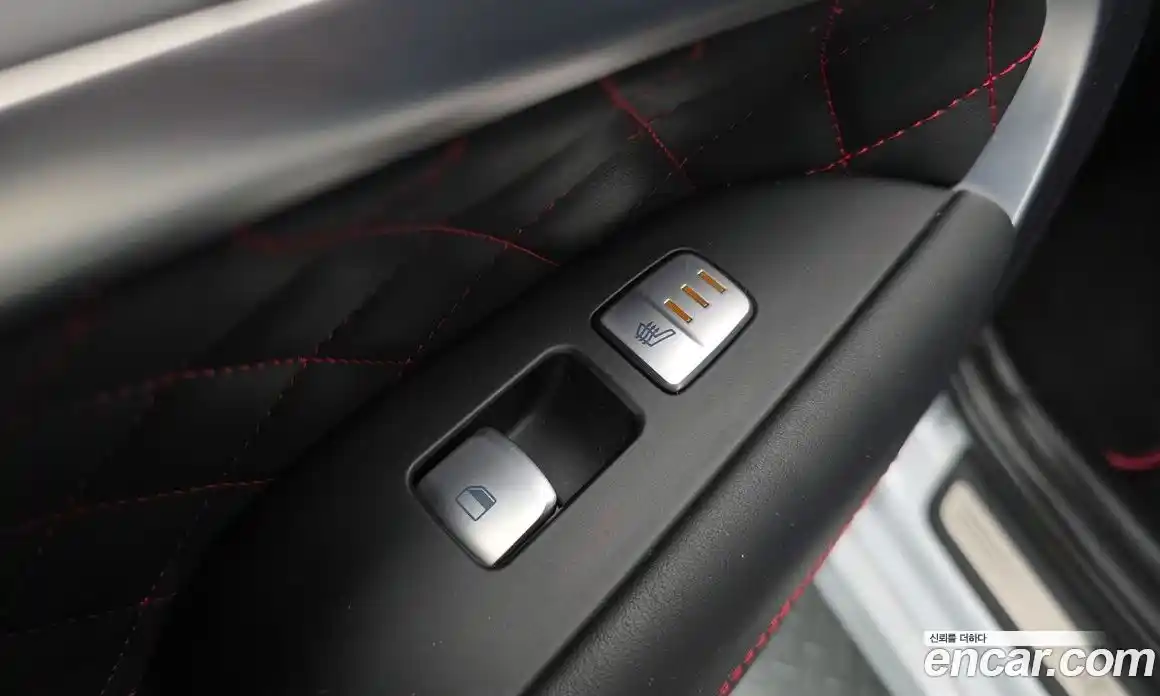 Genesis G70 2018 2.0 гидро в Москве № 1399808, фото 23