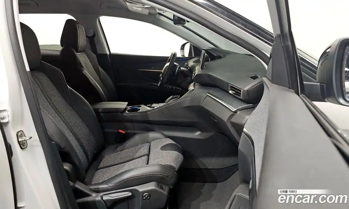 Peugeot 3008 2018 1.6 гидро в Москве, фото 16
