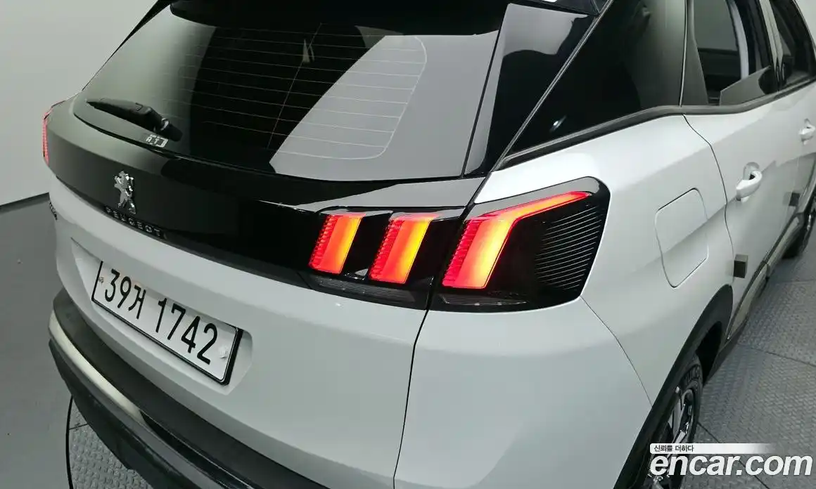 Peugeot 3008 2018 1.6 гидро в Москве, фото 9