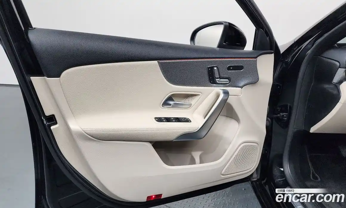 Mercedes-Benz A-Class 2021 2.0 гидро в Москве № 1403570, фото 14