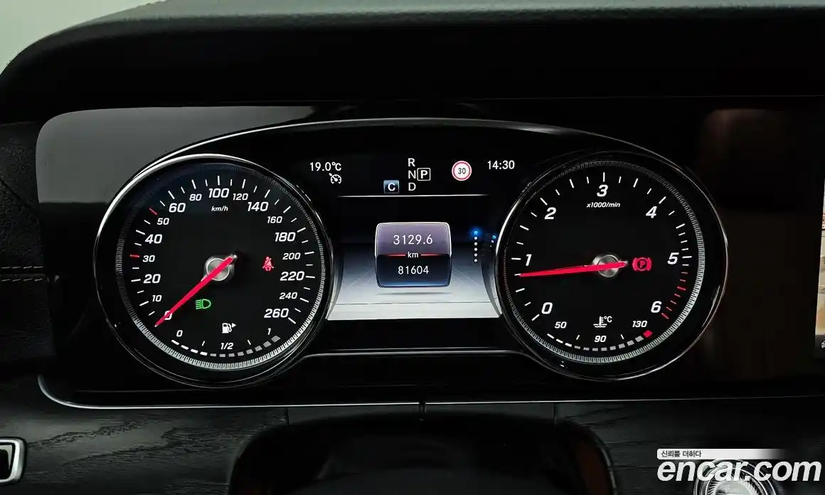 Mercedes-Benz E-Class 2019 1.9 гидро в Москве № 1403902, фото 11