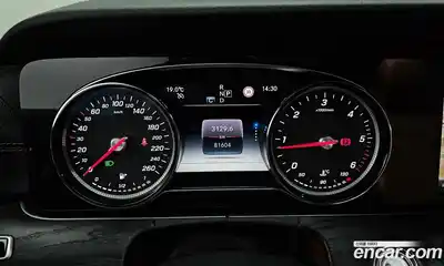 Mercedes-Benz E-Class 2019 1.9 гидро в Москве № 1403902, миниатюра 11
