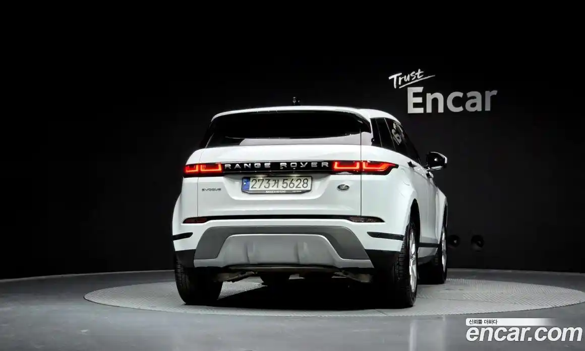 Land Rover Range-Rover Evoque 2021 2.0 гидро в Москве № 1405066, фото 4