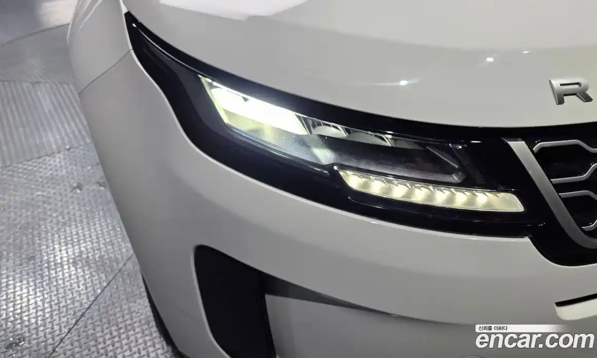 Land Rover Range-Rover Evoque 2021 2.0 гидро в Москве № 1405066, фото 8