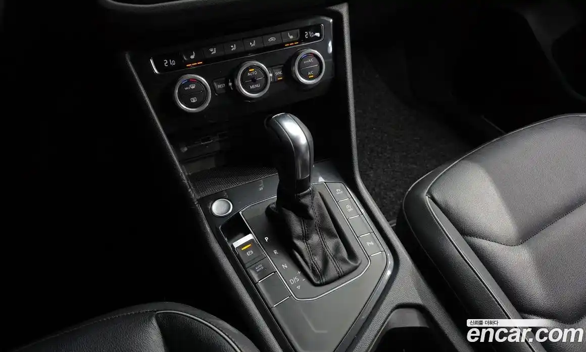 Volkswagen Tiguan 2020 2.0 гидро в Москве № 1405543, фото 12
