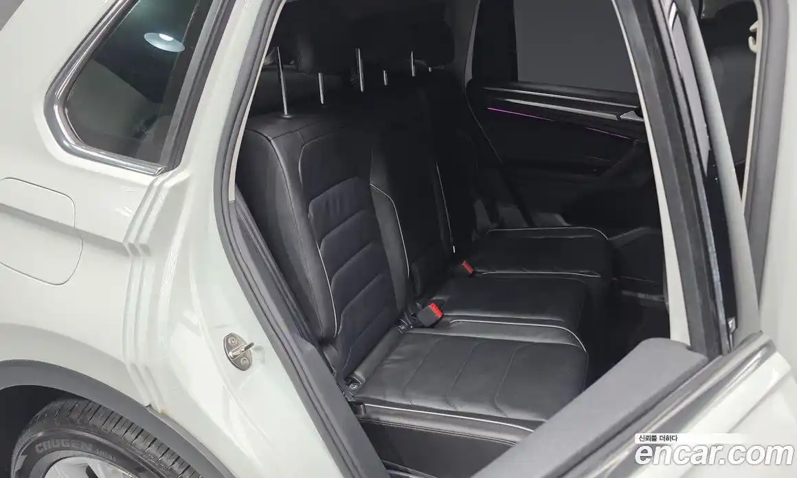 Volkswagen Tiguan 2020 2.0 гидро в Москве № 1405543, фото 17