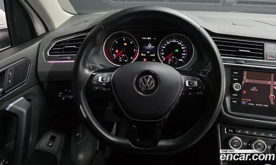 Volkswagen Tiguan 2020 2.0 гидро в Москве № 1405543, фото 21