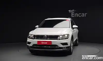 Volkswagen Tiguan 2020 2.0 гидро в Москве № 1405543, миниатюра 3