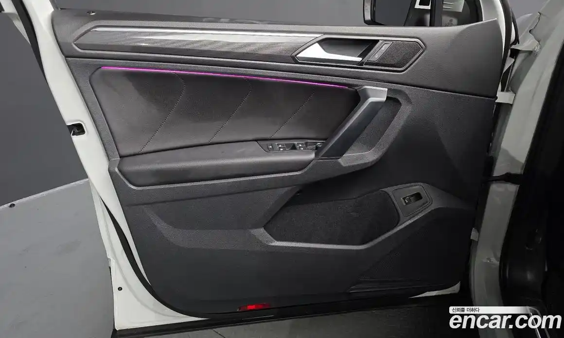Volkswagen Tiguan 2020 2.0 гидро в Москве № 1405543, фото 32