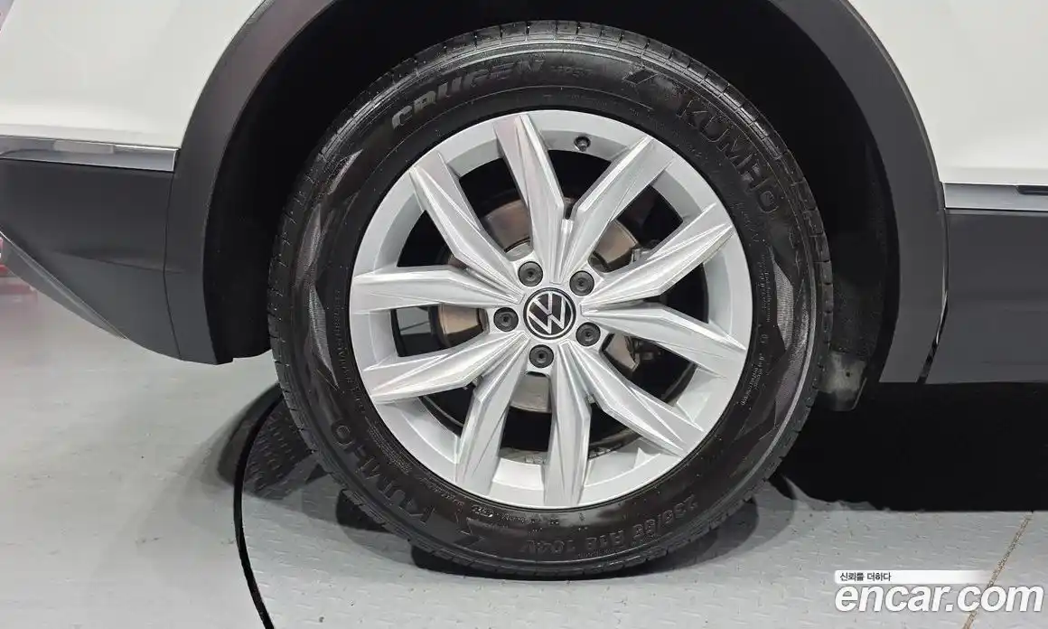 Volkswagen Tiguan 2020 2.0 гидро в Москве № 1405543, фото 5
