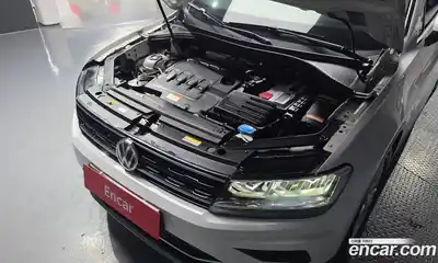 Volkswagen Tiguan 2020 2.0 гидро в Москве № 1405543, миниатюра 6