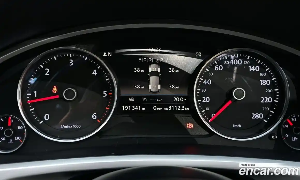 Volkswagen Touareg 2016 3.0 гидро в Москве № 1405587, фото 11