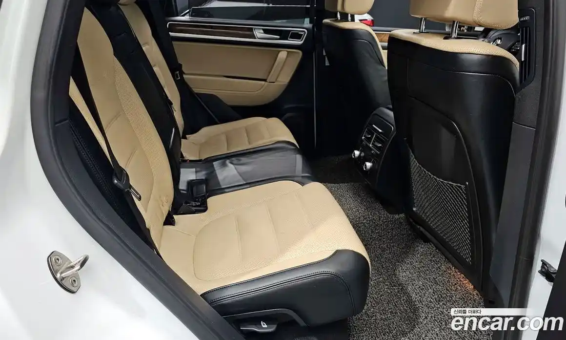 Volkswagen Touareg 2016 3.0 гидро в Москве № 1405587, фото 18