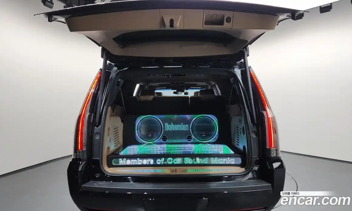 Cadillac Escalade 2019 6.2 гидро в Москве № 1406534, фото 26