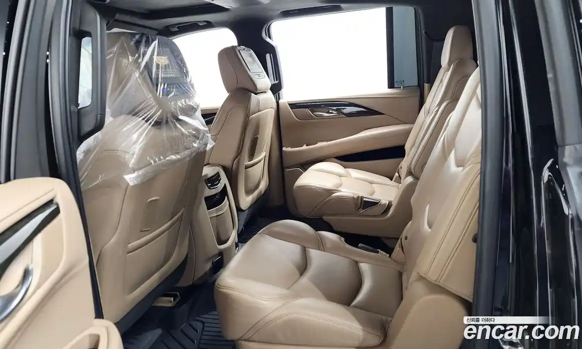Cadillac Escalade 2019 6.2 гидро в Москве № 1406534, фото 32