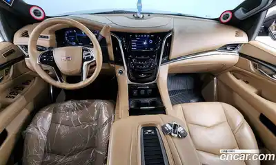 Cadillac Escalade 2019 6.2 гидро в Москве № 1406534, миниатюра 10