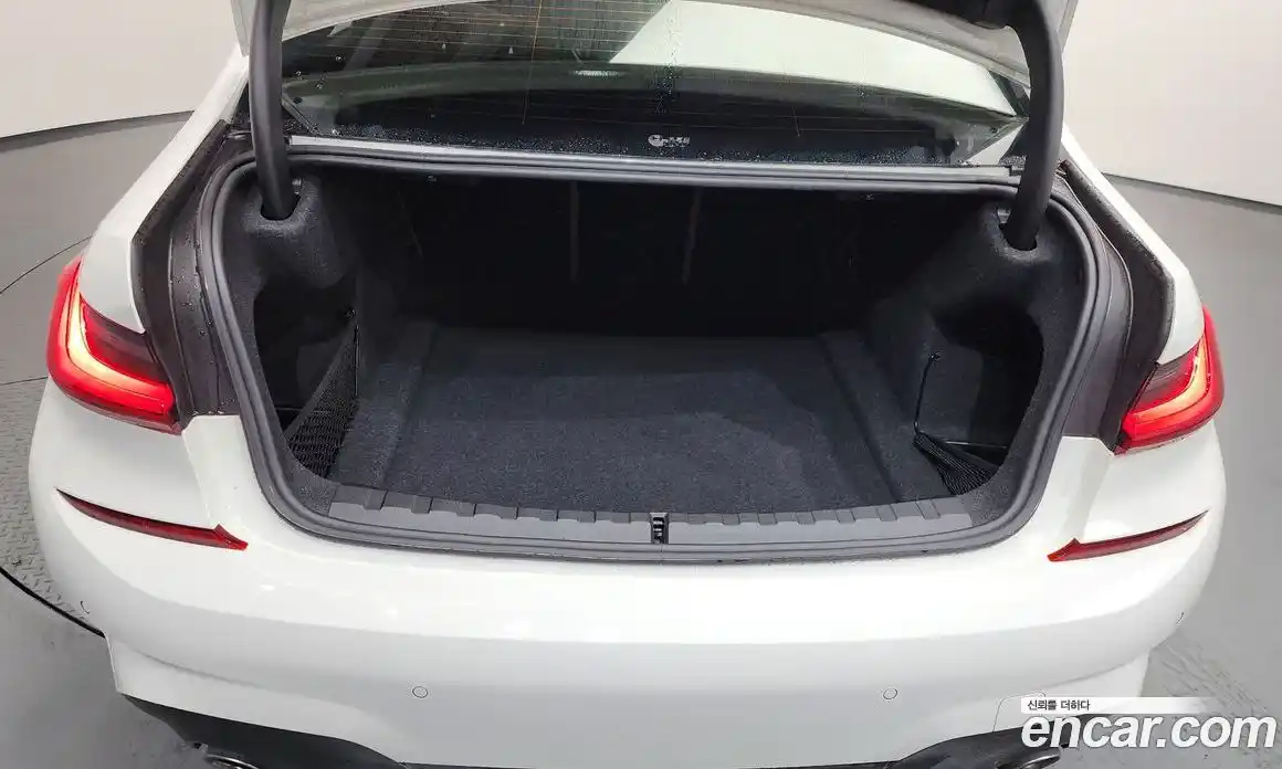 BMW 3-Series 2022 2.0 гидро, фото 26