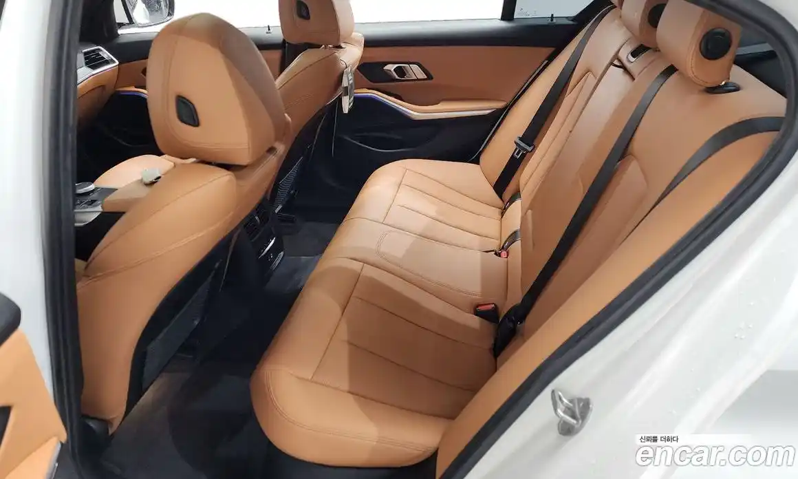 BMW 3-Series 2022 2.0 гидро, фото 29