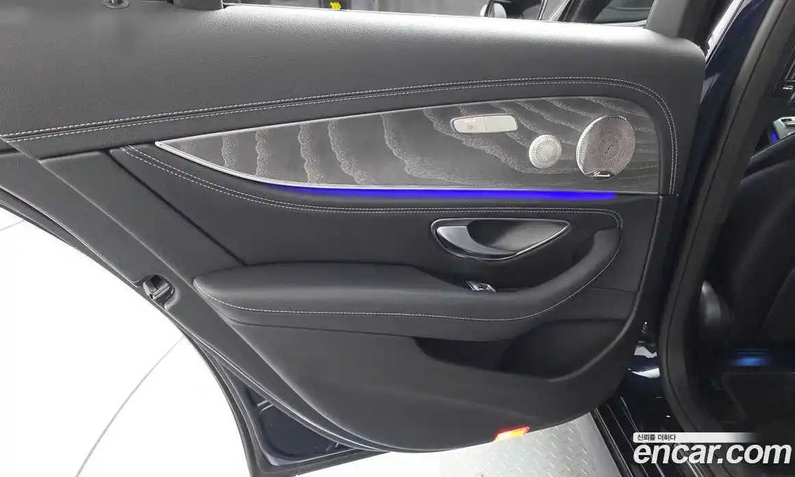 Mercedes-Benz E-Class 2022 2.0 гидро в Москве № 1421808, фото 15