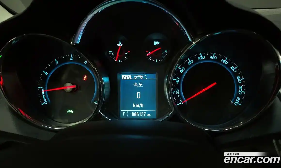 Chevrolet Cruze 2013 1.8 гидро в Москве № 1541670, фото 11