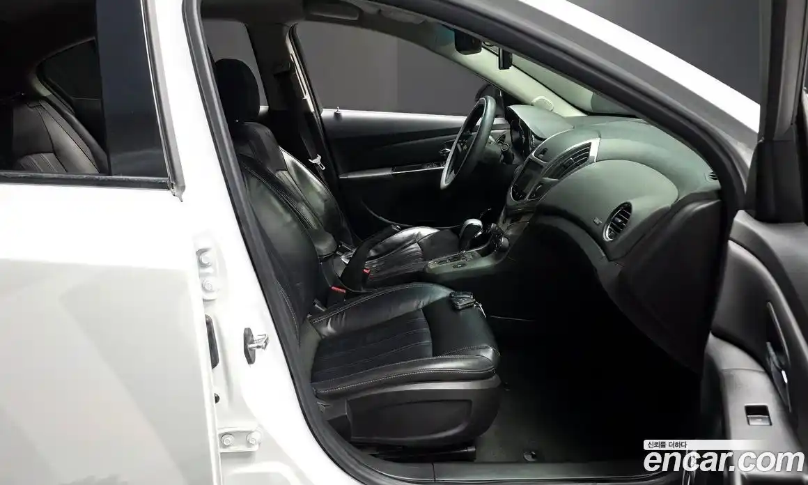Chevrolet Cruze 2013 1.8 гидро в Москве № 1541670, фото 17
