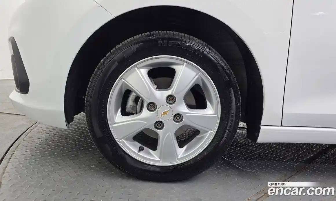 Chevrolet Spark 2015 1.0 гидро в Москве № 1541671, фото 5