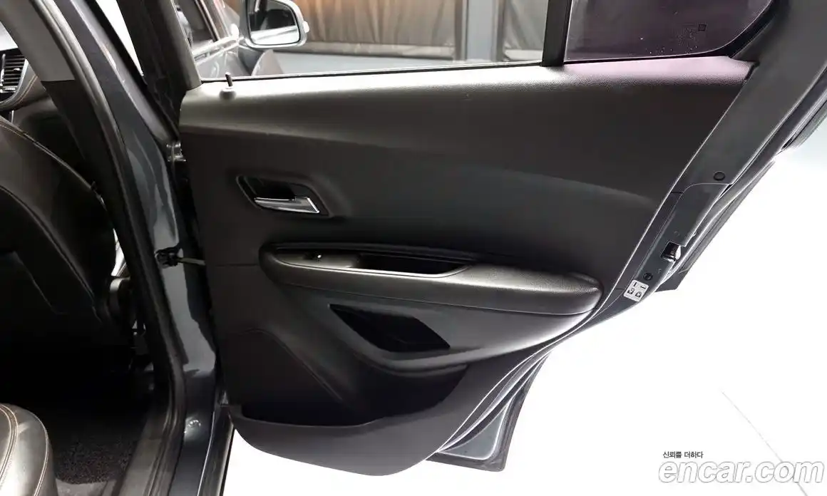 Chevrolet Trax 2017 1.4 гидро в Москве № 1541763, фото 15