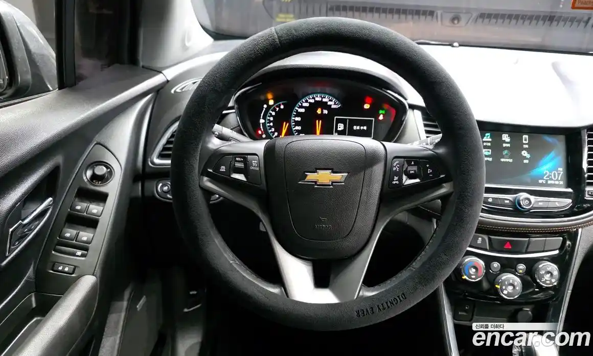 Chevrolet Trax 2017 1.4 гидро в Москве № 1541763, фото 19