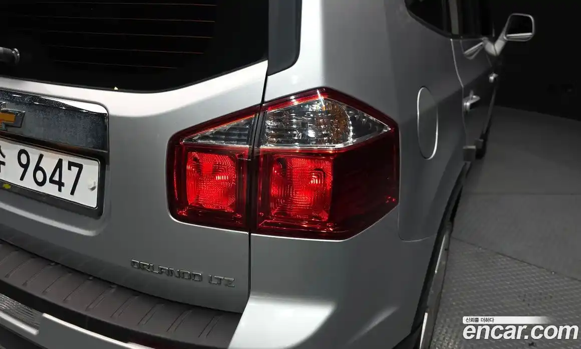 Chevrolet Orlando 2011 2.0 гидро в Москве № 1542297, фото 9