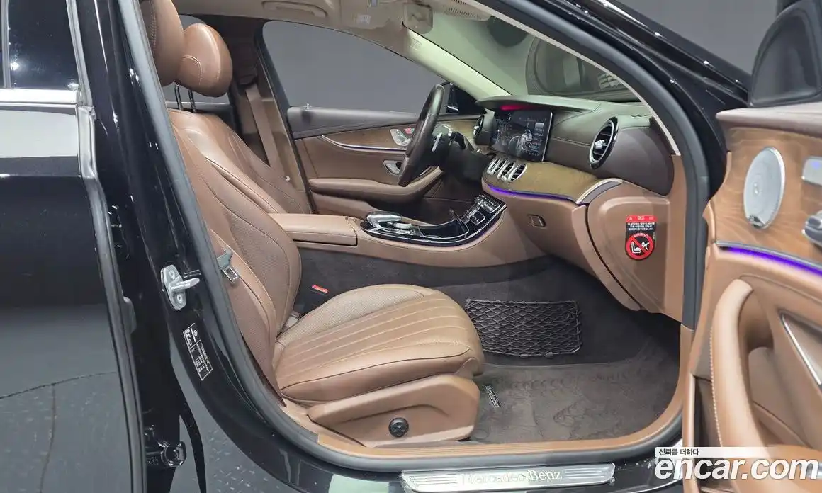 Mercedes-Benz E-Class 2018 2.0 гидро в Москве № 1544949, фото 17