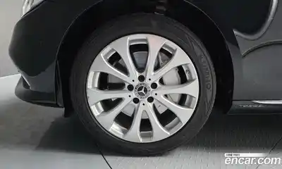 Mercedes-Benz E-Class 2018 2.0 гидро в Москве № 1544949, миниатюра 5