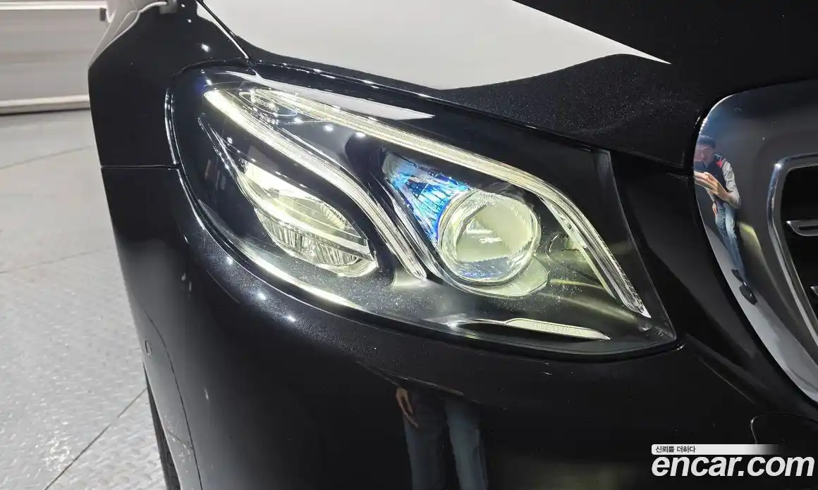 Mercedes-Benz E-Class 2018 2.0 гидро в Москве № 1544949, фото 8
