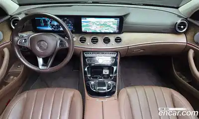 Mercedes-Benz E-Class 2018 2.0 гидро в Москве № 1544949, миниатюра 10