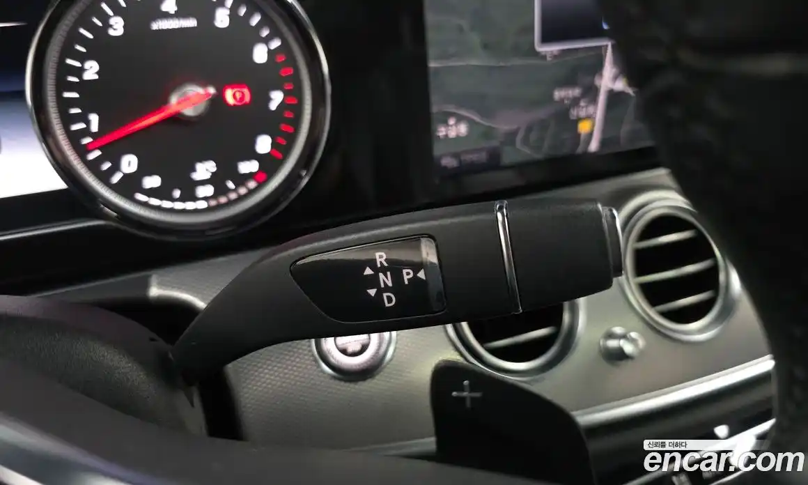 Mercedes-Benz E-Class 2019 2.0 гидро в Москве № 1545770, фото 12