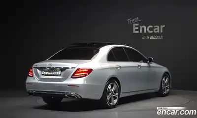 Mercedes-Benz E-Class 2019 2.0 гидро в Москве № 1545770, миниатюра 2