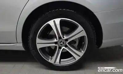 Mercedes-Benz E-Class 2019 2.0 гидро в Москве № 1545770, миниатюра 7