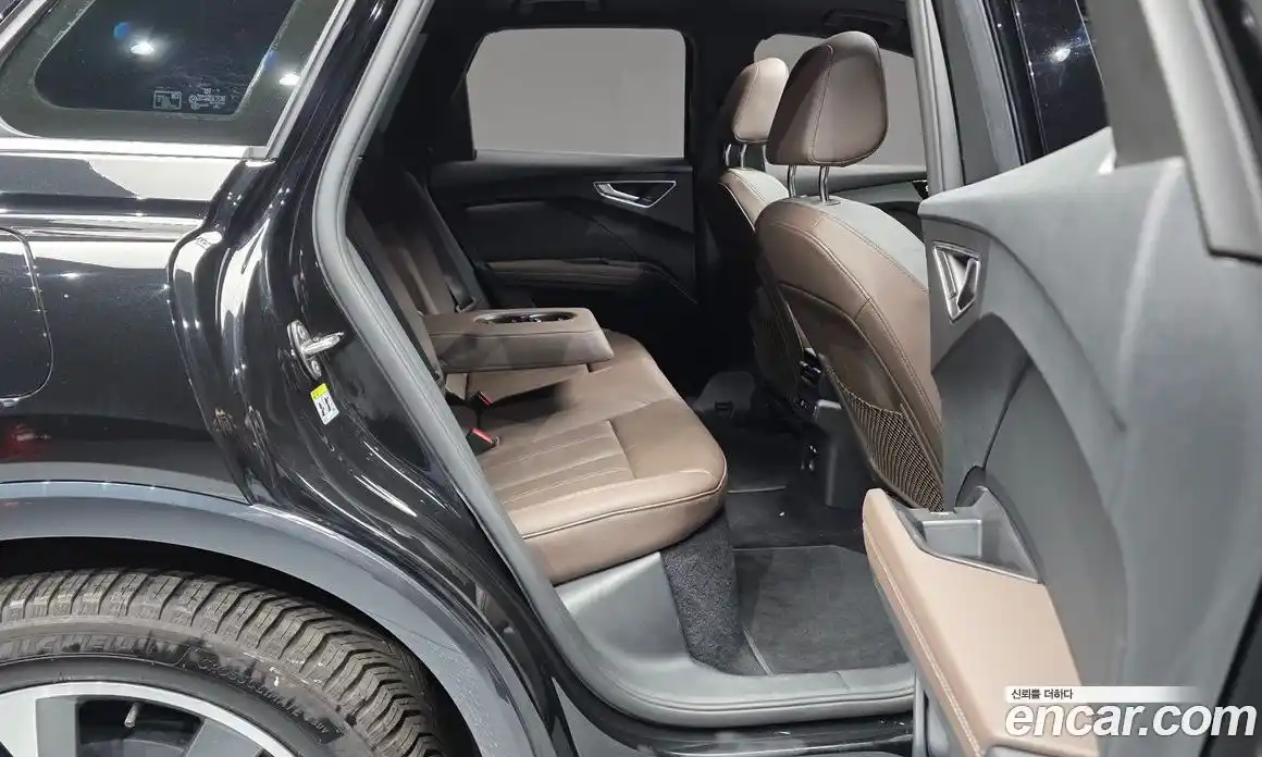 Audi Q4 e-tron 2022 0.2 гидро в Москве № 1546259, фото 18