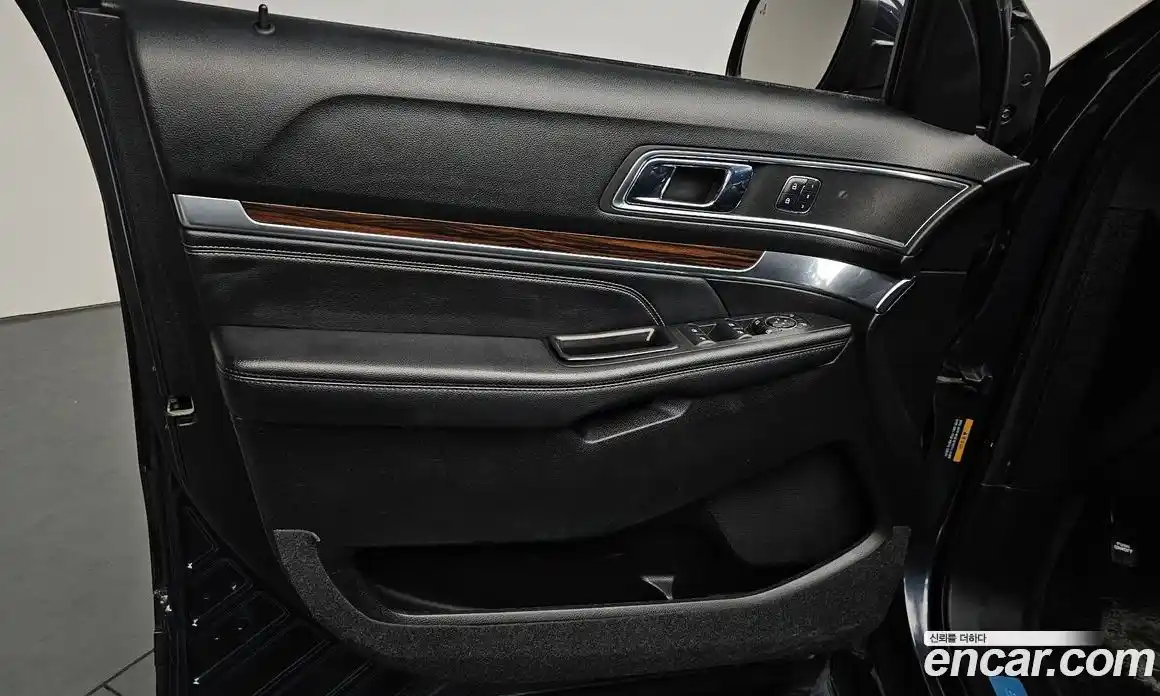 Ford Explorer 2017 2.3 гидро в Москве № 1550581, фото 13