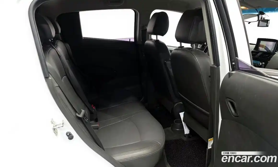 Chevrolet Spark 2015 1.0 гидро в Москве № 1614301, фото 17