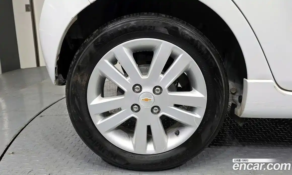 Chevrolet Spark 2015 1.0 гидро в Москве № 1614301, фото 31