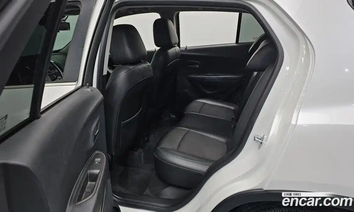 Chevrolet Trax 2015 1.4 гидро в Москве № 1614817, фото 17
