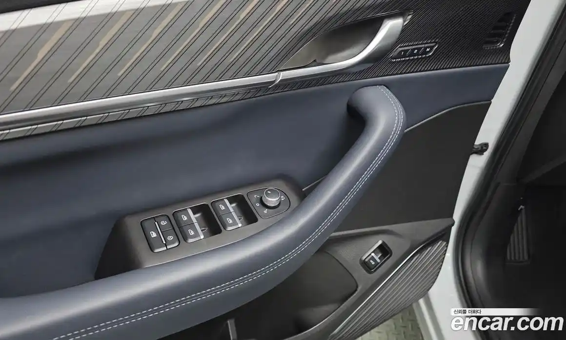 Renault Grand Koleos 2024 1.5 гидро в Москве № 1615126, фото 28