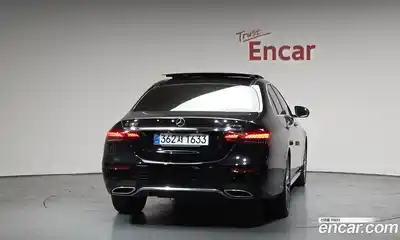 Mercedes-Benz E-Class 2022 2.0 гидро в Москве № 1616834, миниатюра 4